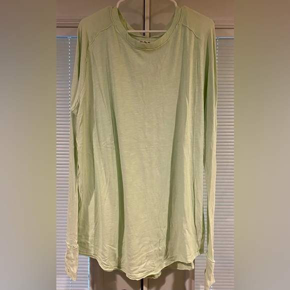 NWT we the free Arden Tee. SZ M - Picture 2 of 5